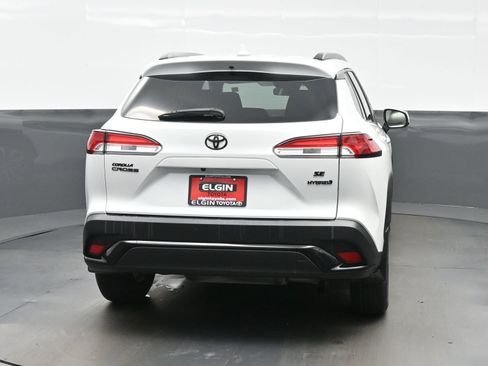 Used 2023 Toyota Corolla Cross AWD Hybrid image 5