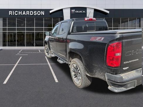 Used 2022 Chevrolet Colorado Z71 AWD/4WD image 42