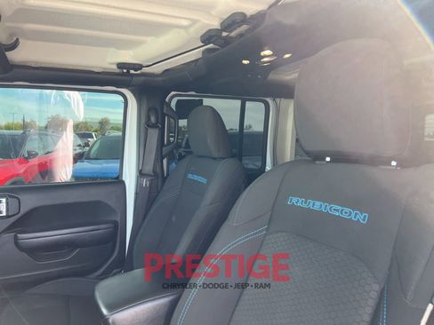 Used 2023 Jeep Wrangler Unlimited Rubicon 4xe AWD/4WD image 30