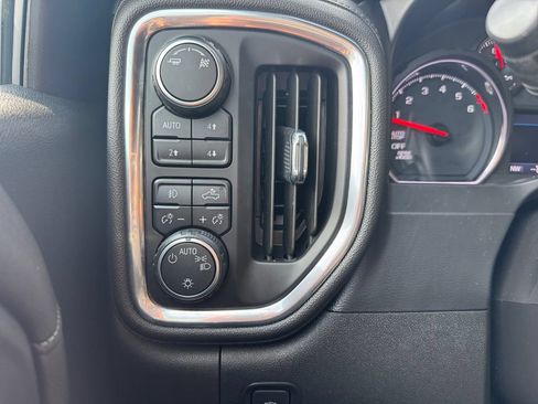 Used 2019 Chevrolet Silverado 1500 RST AWD/4WD image 28
