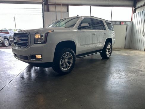 Used 2015 GMC Yukon SLE w/ Convenience Package RWD image 2