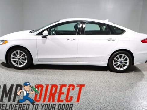 Used 2019 Ford Fusion SE image 10