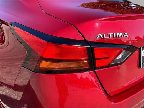 Used 2024 Nissan Altima 2.5 SR FWD image 27