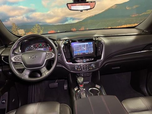 Used 2023 Chevrolet Traverse RS image 73