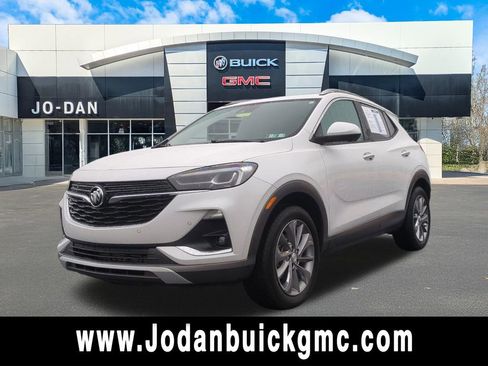 Certified 2022 Buick Encore GX Essence w/ Advanced Technology Package image 1