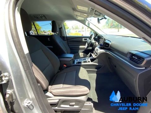 Used 2022 Ford Explorer XLT AWD/4WD image 14