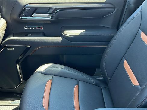Certified 2025 GMC Sierra 1500 AT4 AWD/4WD image 22