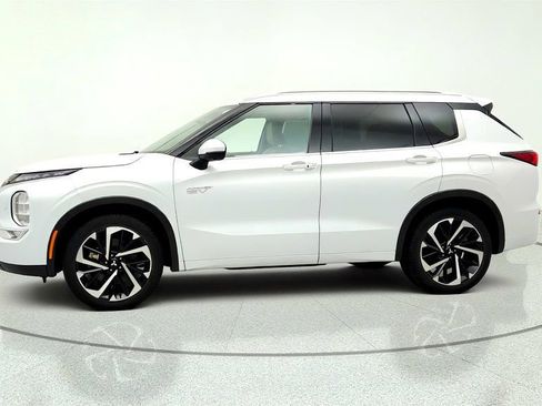Used 2023 Mitsubishi Outlander SEL AWD/4WD image 8