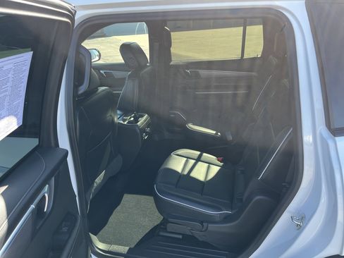 Used 2025 Buick Enclave Sport Touring w/ LPO, Floor Liner Package image 13