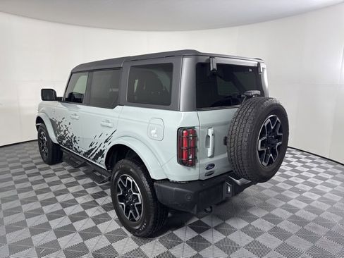 Used 2023 Ford Bronco Outer Banks image 5