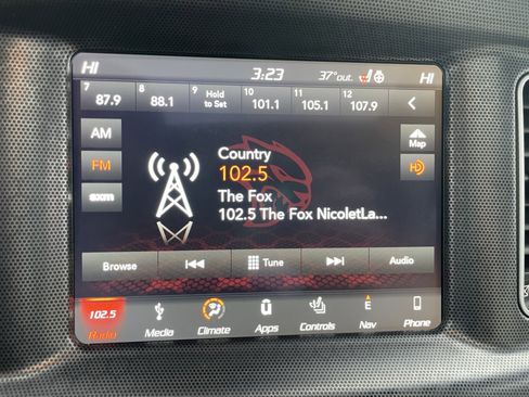 Used 2018 Dodge Charger GT image 19