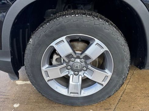 Certified 2025 Honda Ridgeline RTL image 9