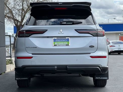 New 2026 Mitsubishi Outlander AWD image 6