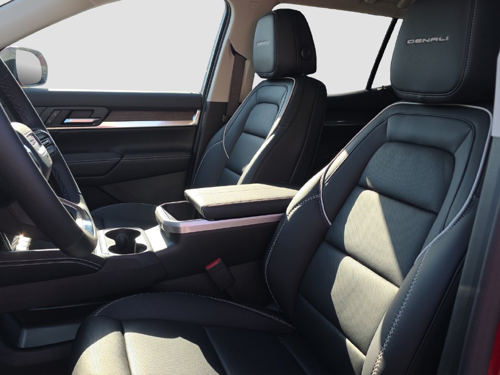 New 2027 GMC Terrain Denali w/ LPO, Floor Liner Package AWD/4WD image 7