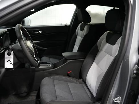 New 2026 Chevrolet Trax RS w/ Driver Confidence Package image 10