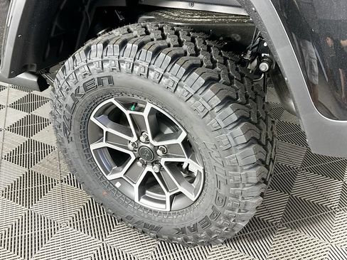 New 2026 Jeep Gladiator Mojave AWD/4WD image 39