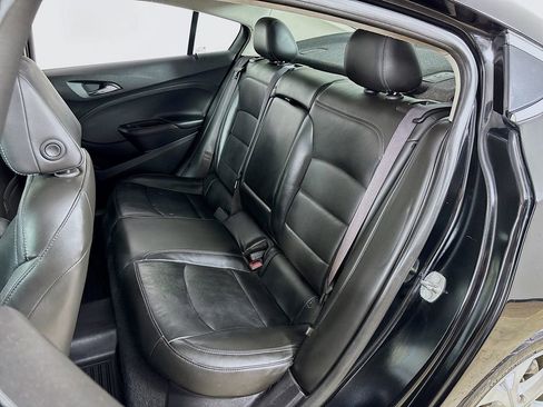 Used 2017 Chevrolet Cruze Premier FWD image 20