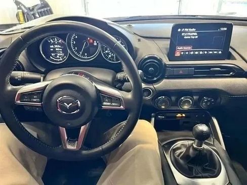 Used 2021 MAZDA MX-5 Miata RF Club RWD image 27