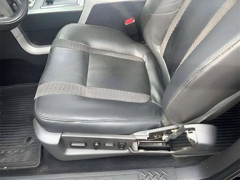 Used 2011 Ford F150 Raptor w/ Raptor Luxury Pkg image 22