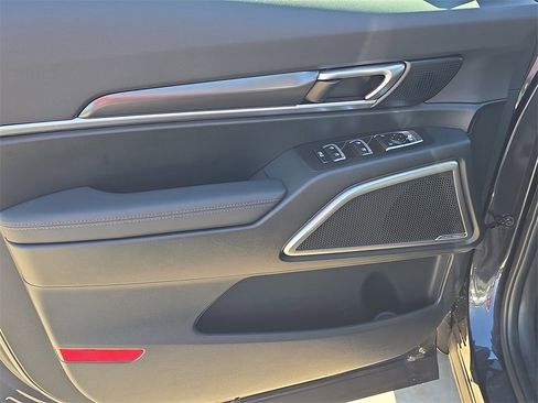 New 2025 Kia Telluride S image 18