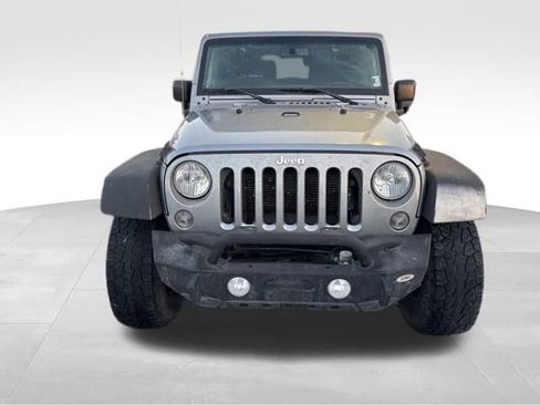 Used 2015 Jeep Wrangler Sahara image 6