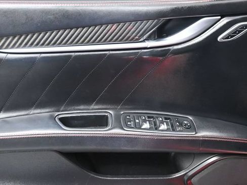 Used 2019 Maserati Ghibli S GranSport RWD image 7