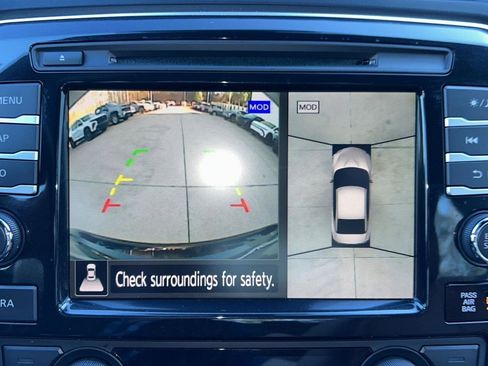 Used 2020 Nissan Maxima Platinum w/ Reserve Package image 16