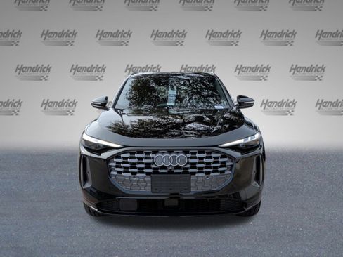 New 2025 Audi Q5 Premium Plus image 3