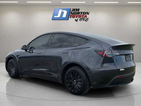 Used 2024 Tesla Model Y Long Range AWD/4WD image 7