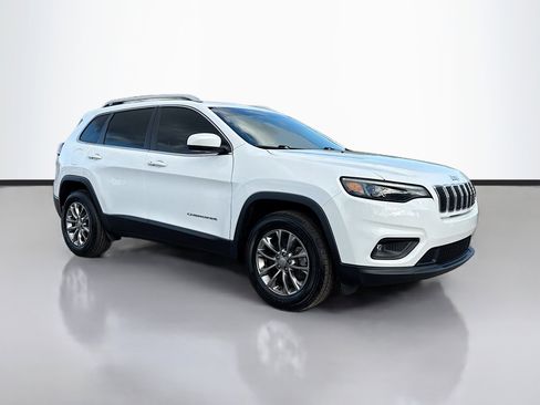 Used 2019 Jeep Cherokee Latitude Plus w/ Comfort/Convenience Group image 1