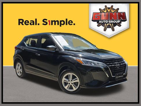 Used 2025 Nissan Kicks Play S FWD image 1
