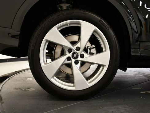 New 2025 Audi Q5 Premium Plus image 15