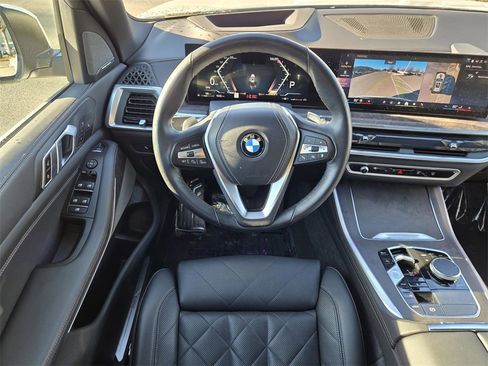Used 2024 BMW X5 sDrive40i image 13