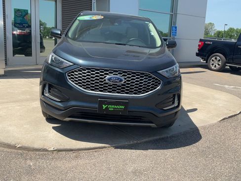 Used 2024 Ford Edge SEL w/ Convenience Package AWD/4WD image 2