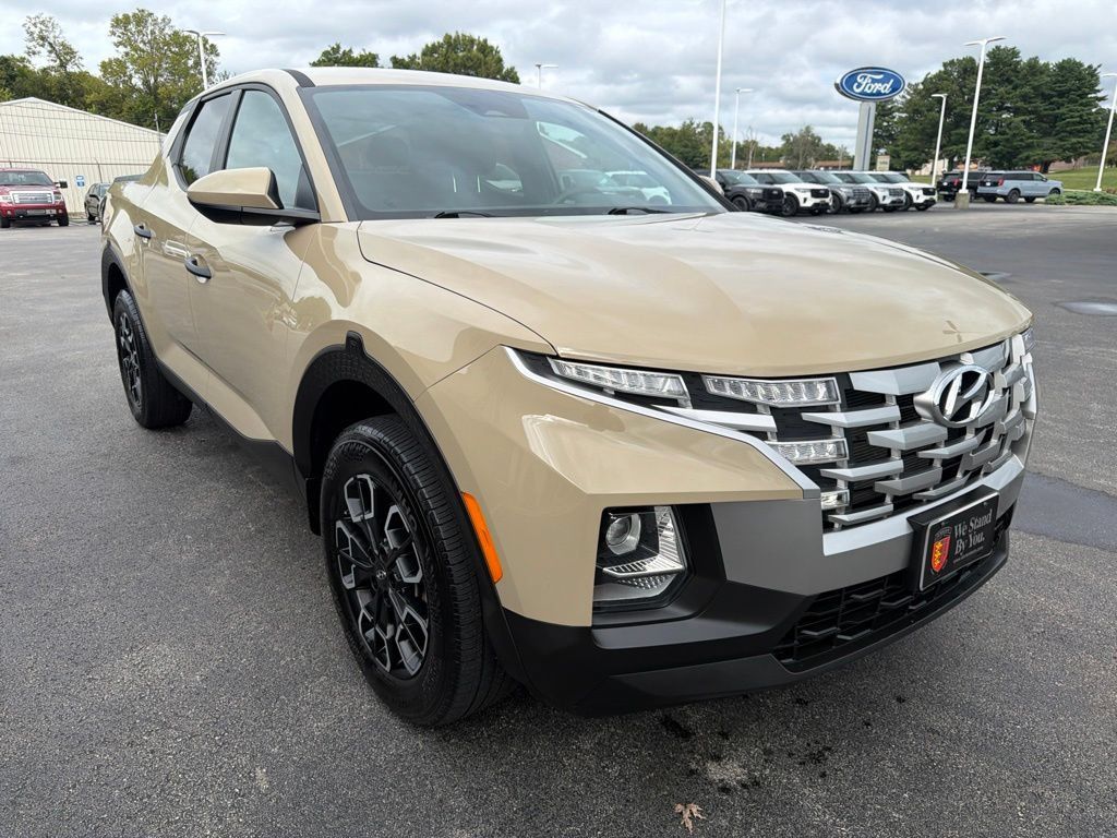 Used 2023 Hyundai Santa Cruz SE FWD image 6