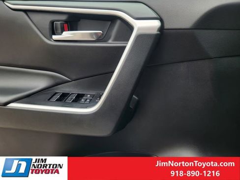 Used 2024 Toyota RAV4 XLE FWD image 24