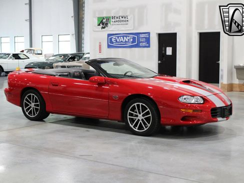 Used 2002 Chevrolet Camaro Z28 w/ SS Performance/Appearance Pkg image 5
