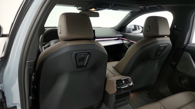 Used 2026 BMW i5 eDrive40 RWD image 47