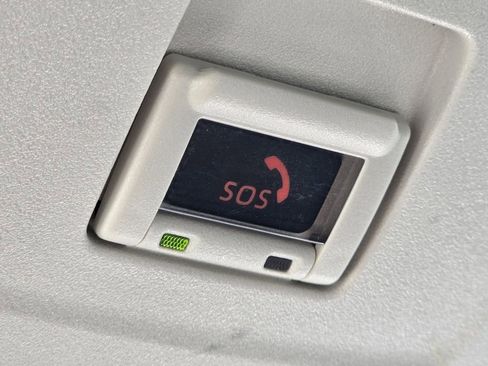 Used 2021 Toyota Corolla L w/ Carpet Mat Package (TMS) image 6