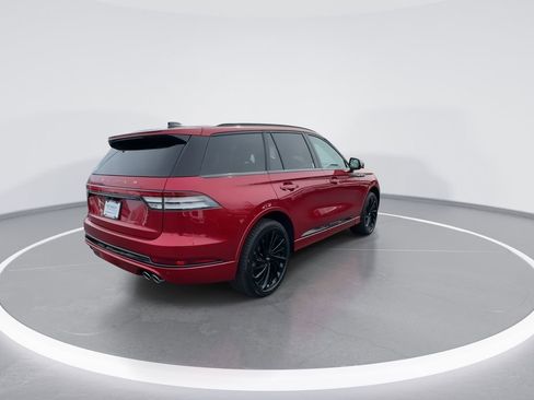 Used 2025 Lincoln Aviator Reserve w/ Jet Appearance Package image 8