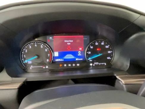 Used 2021 Ford Explorer Limited w/ Hybrid Equipment Group 310A AWD/4WD image 30