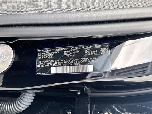 Used 2024 Volvo XC60 T8 Ultimate image 63