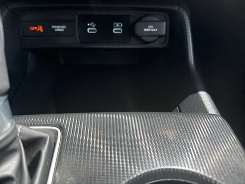 Used 2025 Honda Civic Sport image 29