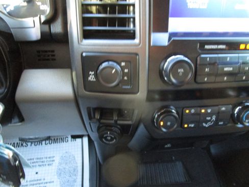 Used 2021 Ford F250 XL w/ STX Appearance Package image 15