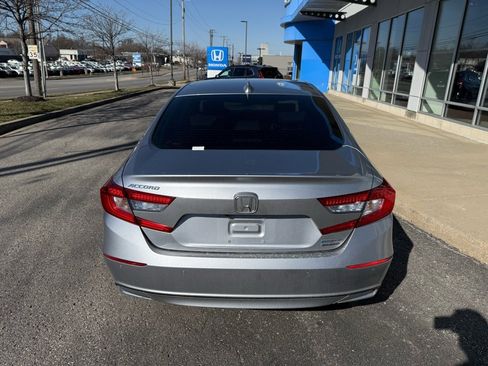 Used 2020 Honda Accord Touring image 4