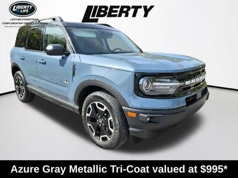 Used 2024 Ford Bronco Sport Outer Banks w/ Tech Package AWD/4WD image 3