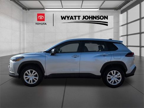 Certified 2026 Toyota Corolla Cross L image 2