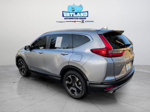 Used 2018 Honda CR-V Touring image 3