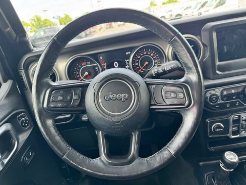 Used 2021 Jeep Wrangler Unlimited Sport AWD/4WD image 12