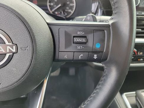 Certified 2024 Nissan Pathfinder SV FWD image 27